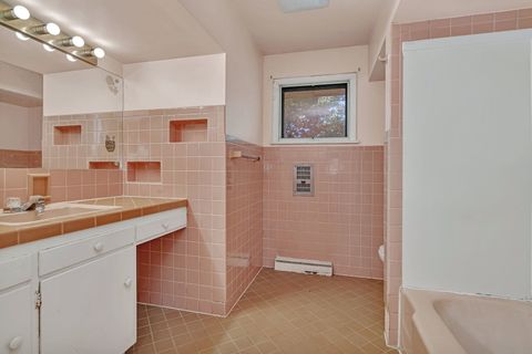 Tiny photo for 1108 E 9th Street, Lockport, IL 60441 (MLS # 12457859)