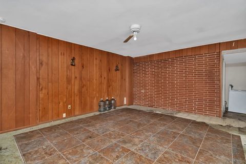 Tiny photo for 1108 E 9th Street, Lockport, IL 60441 (MLS # 12457859)