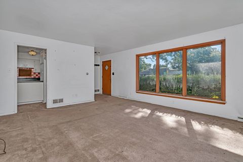 Tiny photo for 1108 E 9th Street, Lockport, IL 60441 (MLS # 12457859)