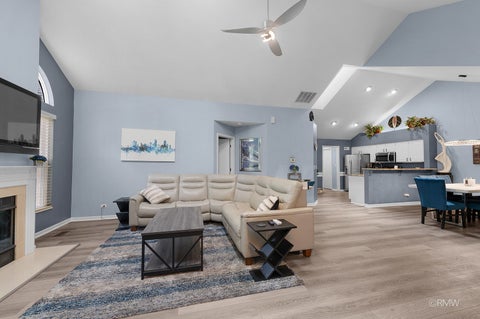 Tiny photo for 183 Canterbury Court, Bloomingdale, IL 60108 (MLS # 12771505)
