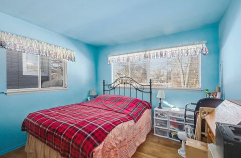 Tiny photo for 5611 Washington Street, Downers Grove, IL 60516 (MLS # 12550377)