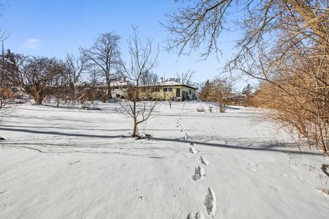 Tiny photo for 5611 Washington Street, Downers Grove, IL 60516 (MLS # 12550377)
