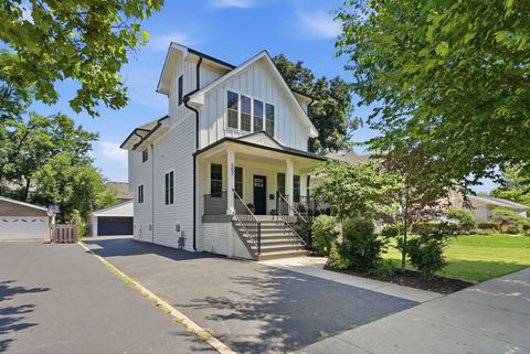 Photo of 407 S West Avenue, Elmhurst, IL 60126 (MLS # 12698324)
