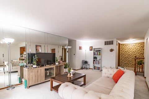 Tiny photo for 906 Cross Creek Drive #A2, Roselle, IL 60172 (MLS # 12687267)