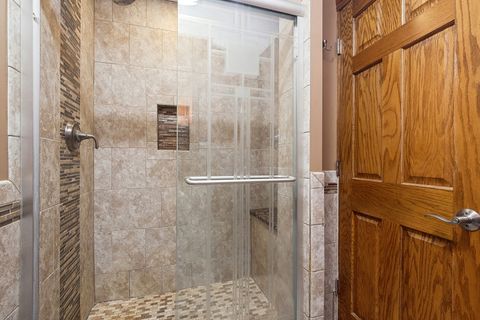 Tiny photo for 9241 S Kean Avenue, Hickory Hills, IL 60457 (MLS # 12493908)