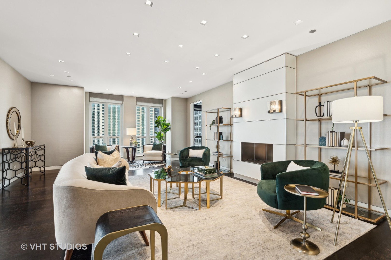 11 E Walton Street 4902