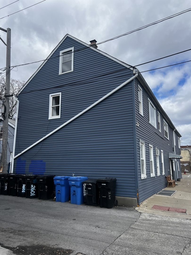 2601 W Luther Street