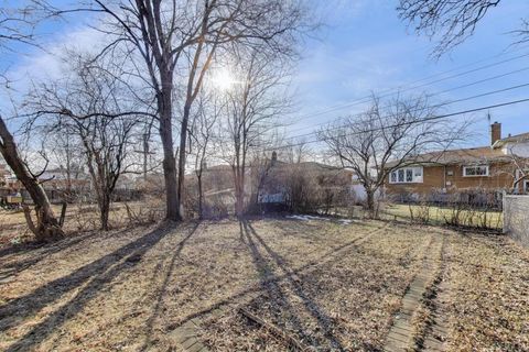 Tiny photo for 1640 Channing Court, Melrose Park, IL 60160 (MLS # 12567248)