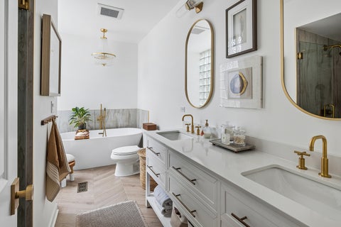 Tiny photo for 1510 N Dearborn Parkway N #102, Chicago, IL 60610 (MLS # 12725870)
