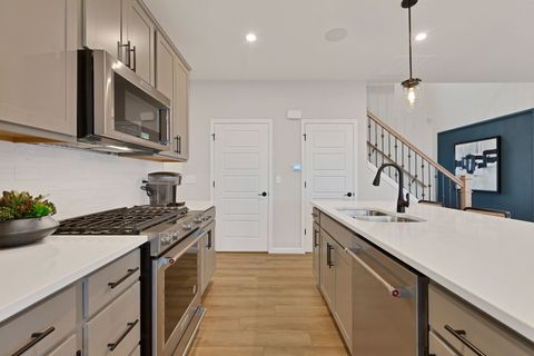 Tiny photo for 2655 Lawlor Lane, Naperville, IL 60564 (MLS # 12618808)