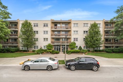 Photo of 8210 Elmwood Avenue #110, Skokie, IL 60077 (MLS # 12467334)