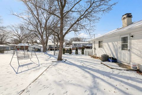 Tiny photo for 311 W Kennedy Drive, Streamwood, IL 60107 (MLS # 12562617)