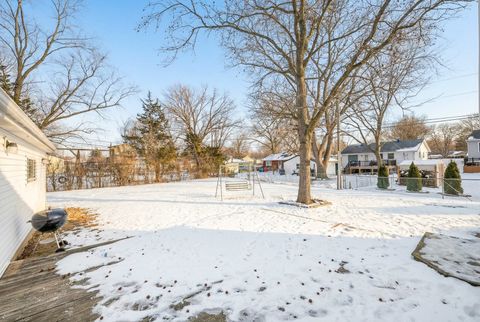 Tiny photo for 311 W Kennedy Drive, Streamwood, IL 60107 (MLS # 12562617)