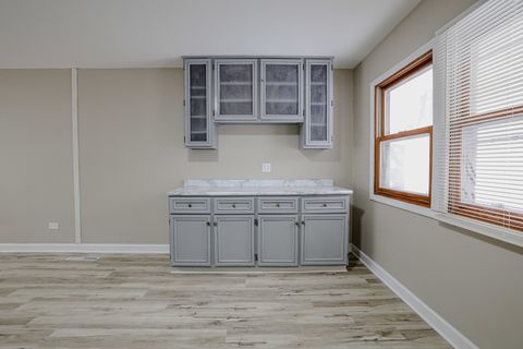 Tiny photo for 311 W Kennedy Drive, Streamwood, IL 60107 (MLS # 12562617)