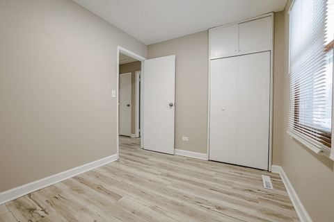 Tiny photo for 311 W Kennedy Drive, Streamwood, IL 60107 (MLS # 12562617)