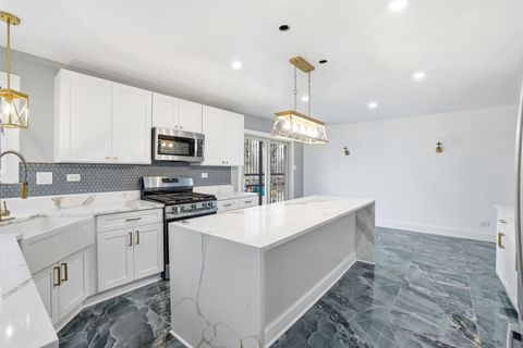 Tiny photo for 14315 S Manistee Avenue, Burnham, IL 60633 (MLS # 12594719)