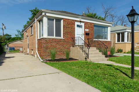 A home in Calumet Park