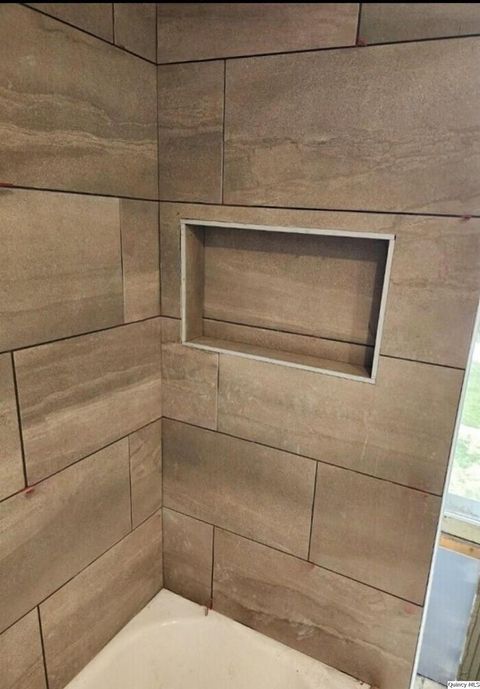 Tiny photo for 623 Payson Ave Ave, Quincy, IL 62301 (MLS # 12455096)