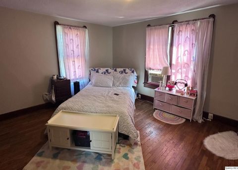 Tiny photo for 623 Payson Ave Ave, Quincy, IL 62301 (MLS # 12455096)