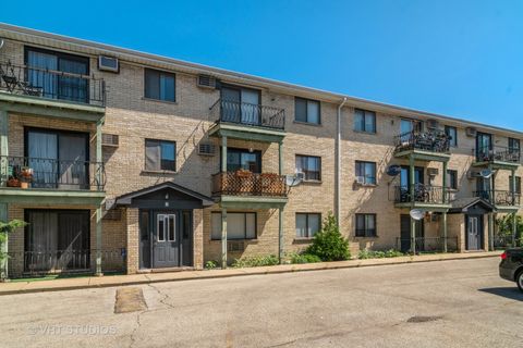Photo of 2016 N Harlem Avenue #11W, Elmwood Park, IL 60707 (MLS # 12614404)