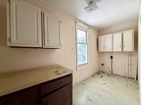 Tiny photo for 711 Wisely Street, Murphysboro, IL 62966 (MLS # 12786595)