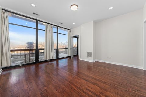 Tiny photo for 1151 W 14th Place #332, Chicago, IL 60608 (MLS # 12584555)