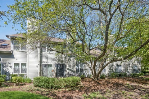 Tiny photo for 1375 Ridgefield Circle #1375, Carol Stream, IL 60188 (MLS # 12791949)