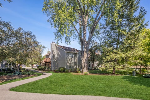 Tiny photo for 1375 Ridgefield Circle #1375, Carol Stream, IL 60188 (MLS # 12791949)