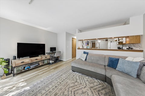 Tiny photo for 1375 Ridgefield Circle #1375, Carol Stream, IL 60188 (MLS # 12791949)