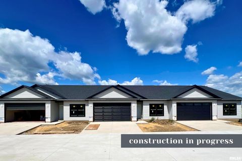 Photo of 1875 REDBUD Circle #102, Eldridge, IA 52748 (MLS # QC4264646)