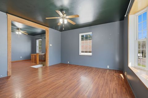 Tiny photo for 1105 Spring Street, Burlington, IA 52601 (MLS # 12687852)