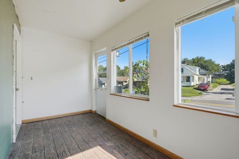 Tiny photo for 1105 Spring Street, Burlington, IA 52601 (MLS # 12687852)