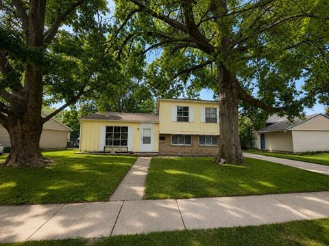 Photo of 1404 E 20th Street, Sterling, IL 61081 (MLS # 12718193)
