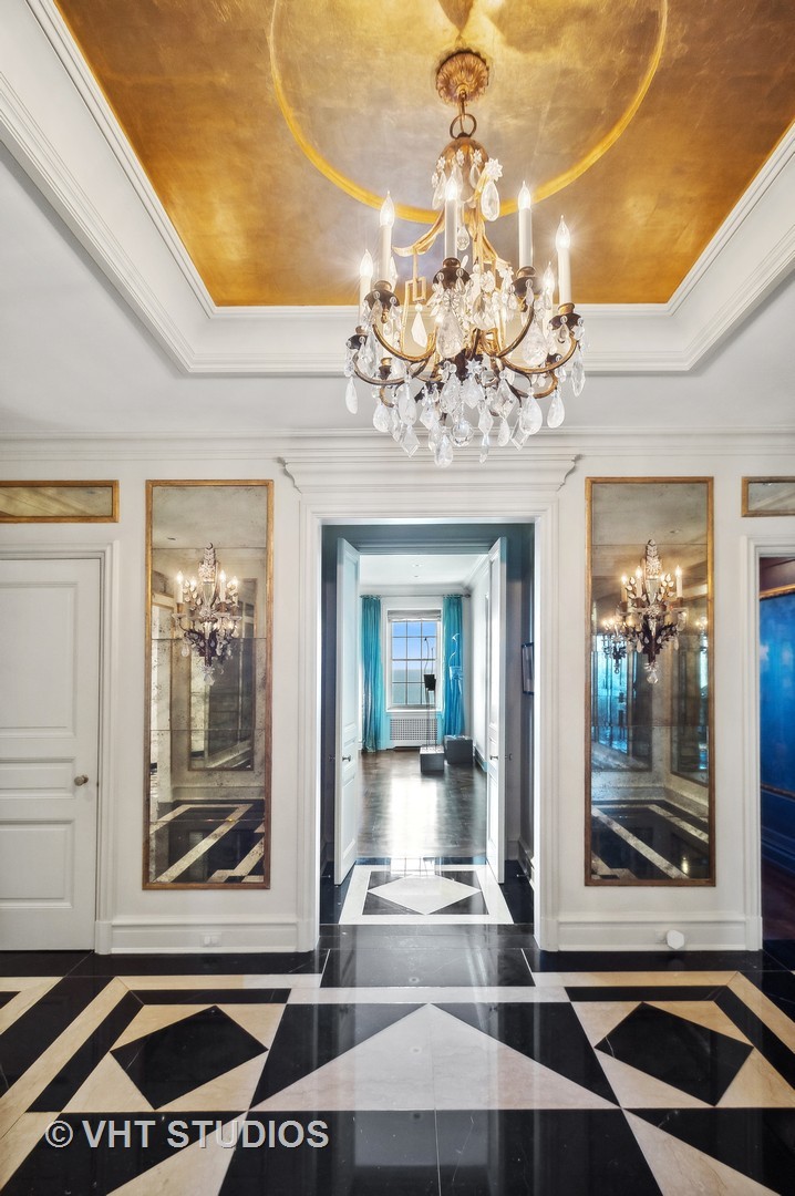 1500 N Lake Shore Drive 22A