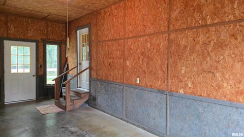 Tiny photo for 400 Old Broughton Road, Eldorado, IL 62930 (MLS # EB458344)