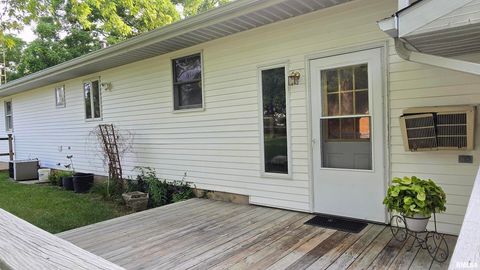 Tiny photo for 400 Old Broughton Road, Eldorado, IL 62930 (MLS # EB458344)