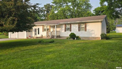 Photo of 400 Old Broughton Road, Eldorado, IL 62930 (MLS # EB458344)