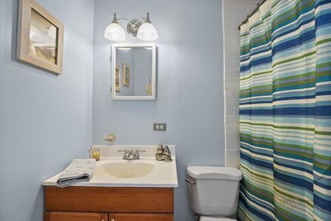 Tiny photo for 212 Londonderry Court, Mundelein, IL 60060 (MLS # 12466264)