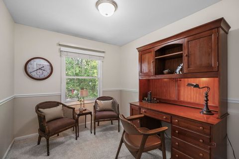 Tiny photo for 212 Londonderry Court, Mundelein, IL 60060 (MLS # 12466264)
