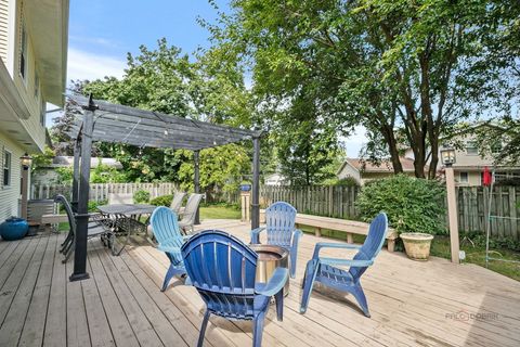 Tiny photo for 212 Londonderry Court, Mundelein, IL 60060 (MLS # 12466264)