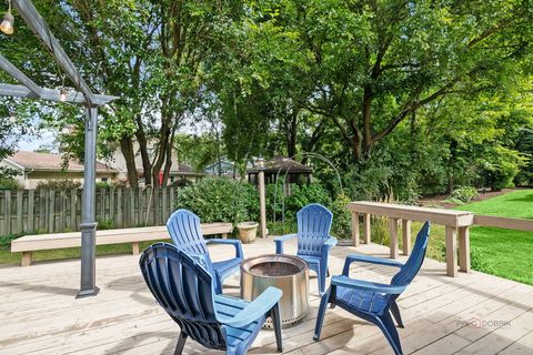 Tiny photo for 212 Londonderry Court, Mundelein, IL 60060 (MLS # 12466264)