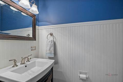 Tiny photo for 212 Londonderry Court, Mundelein, IL 60060 (MLS # 12466264)