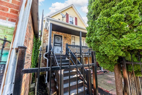 Photo of 8333 S Baltimore Avenue, Chicago, IL 60617 (MLS # 12742269)