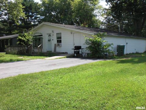 Photo of 216 S PECAN Street, Desoto, IL 62924 (MLS # EB459009)