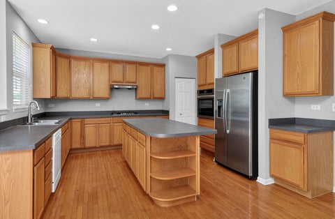 Tiny photo for 607 Mansfield Way, Oswego, IL 60543 (MLS # 12667759)