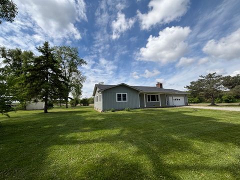 Photo of 38w715 Huntley Road, West Dundee, IL 60118 (MLS # 12273391)