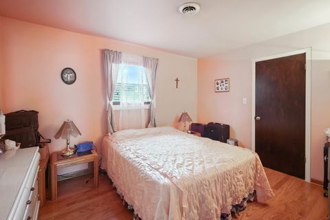 Tiny photo for 295 E Dennis Road, Wheeling, IL 60090 (MLS # 12458145)