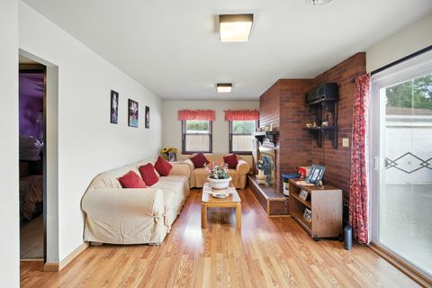 Tiny photo for 295 E Dennis Road, Wheeling, IL 60090 (MLS # 12458145)