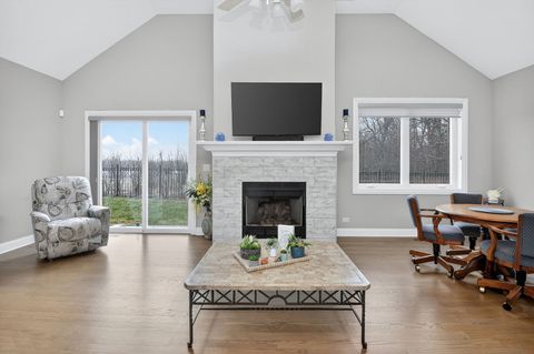 Tiny photo for 669 E Byron Avenue, Addison, IL 60101 (MLS # 12621258)