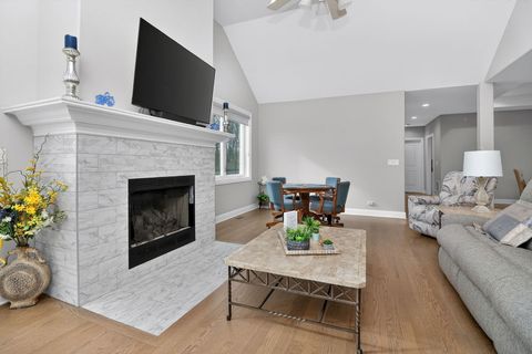 Tiny photo for 669 E Byron Avenue, Addison, IL 60101 (MLS # 12621258)